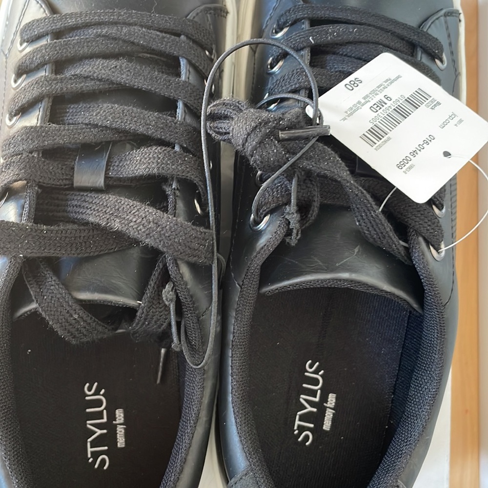 Stylus Swell Men Sneakers NIB - Picture 3 of 4